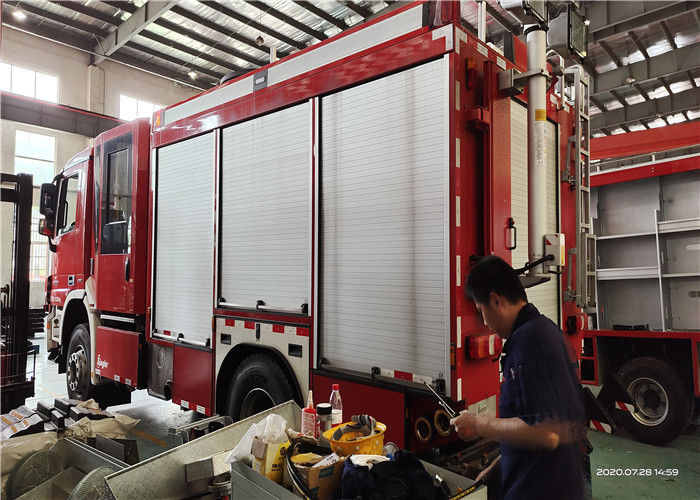 Gasoline Rear Mounted 100km/H 214kw Rescue Fire Truck