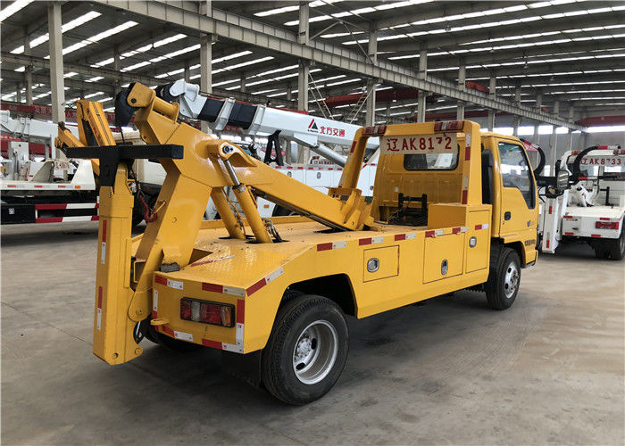 21m Wire Rope Tow Truck Wrecker 5 Speed Forward With 1 Reverse 4x2 Drive