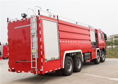 ปั๊ม HALE แบบติดตั้งด้านหลัง 6000L/min 6X6 Drive Airport Fire Truck with Imported Chassis